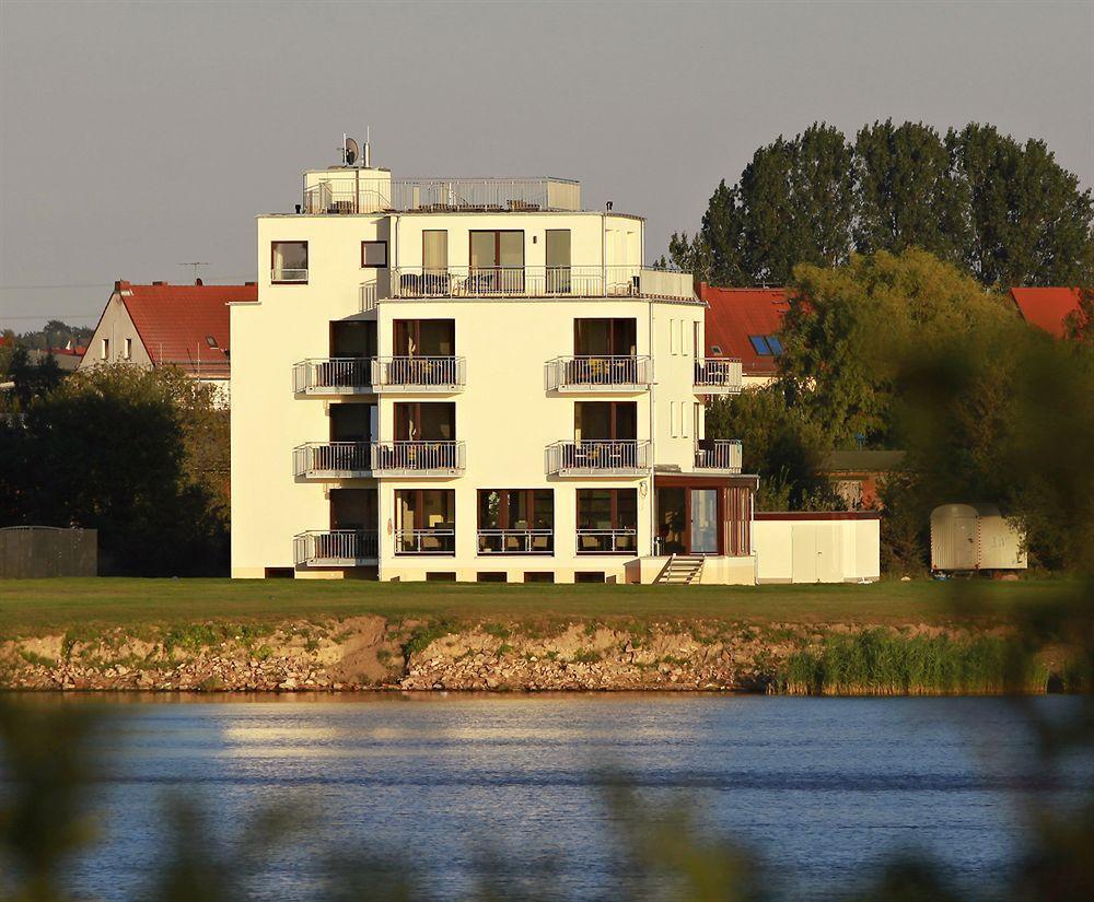 Hotel Warnow Rostock Ngoại thất bức ảnh
